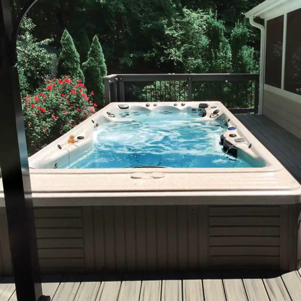 How to stay warm after using your spa in fall and winter